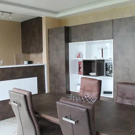 Izgrev Apartamento Burgas